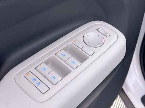 New 2026 Hyundai Santa Fe SE image 14