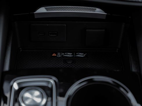 New 2025 Buick Envision Sport Touring image 37