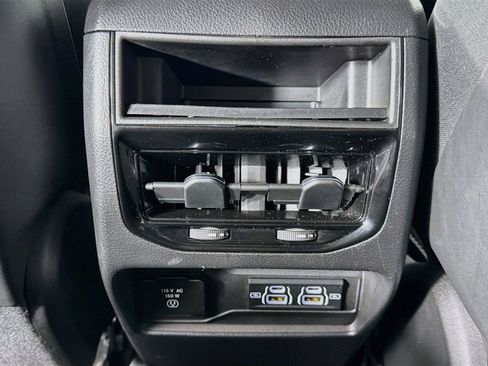Used 2023 Jeep Grand Cherokee Altitude AWD/4WD image 28