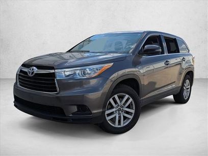 Used 2016 Toyota Highlander LE