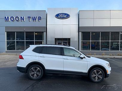 Used 2018 Volkswagen Tiguan SE w/ 18" Alloy Wheels Package