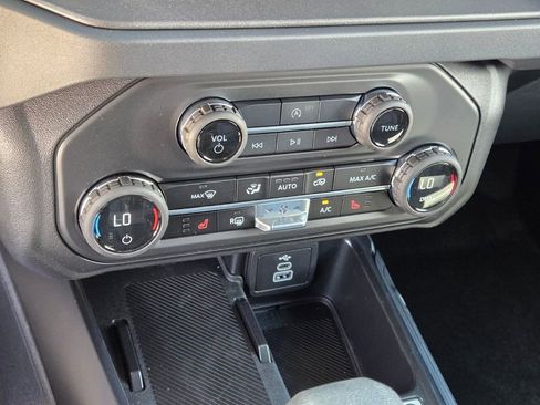 New 2026 Ford Bronco Big Bend AWD/4WD image 18