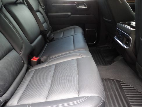 Used 2025 GMC Sierra 1500 Elevation image 27