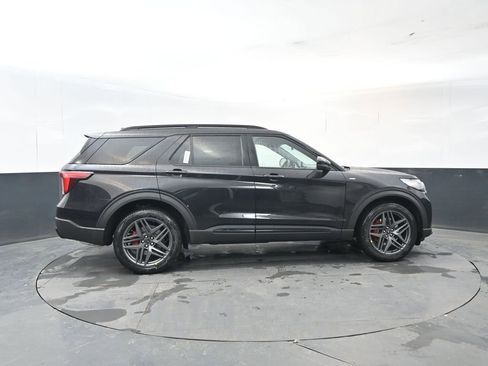 New 2026 Ford Explorer ST-Line image 6
