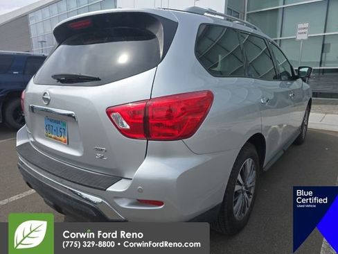 Used 2019 Nissan Pathfinder SL AWD/4WD image 5