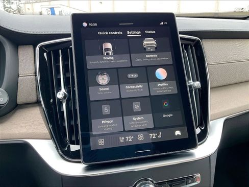 New 2026 Volvo XC90 T8 Plus w/ Protection Package Premier image 22