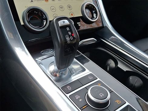 Used 2022 Land Rover Range Rover Sport HSE Dynamic image 12
