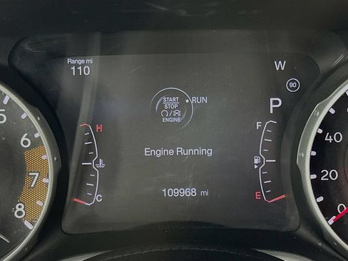 Used 2018 Jeep Compass Latitude w/ Popular Equipment Group AWD/4WD image 17