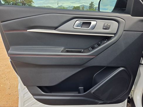 New 2026 Ford Explorer ST-Line w/ ST-Line Street Pack RWD image 12