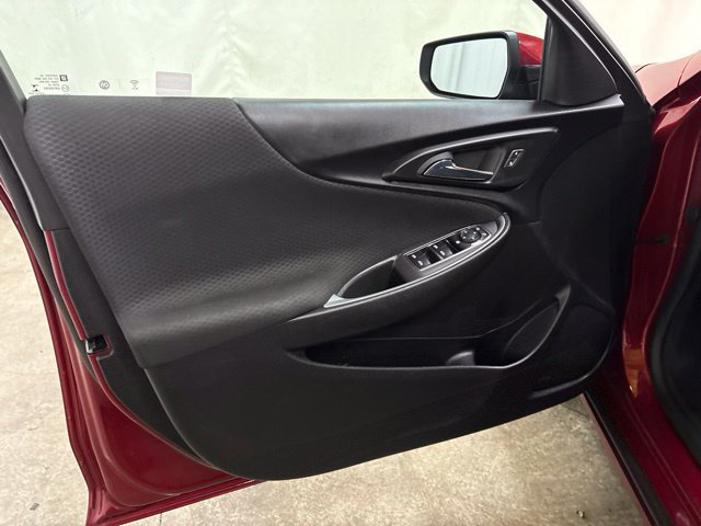 Used 2023 Chevrolet Malibu LT FWD image 27