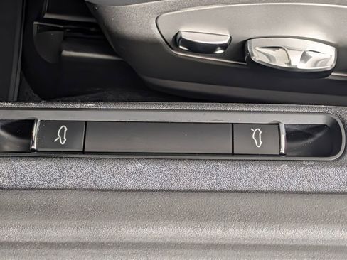 Certified 2019 Porsche 911 Turbo image 27