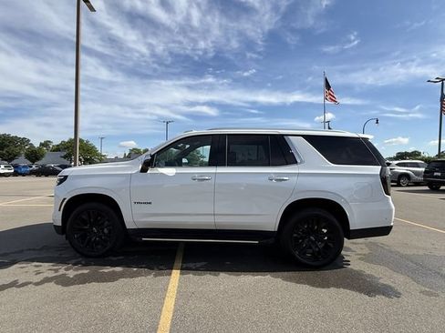 Used 2025 Chevrolet Tahoe Premier AWD/4WD image 33
