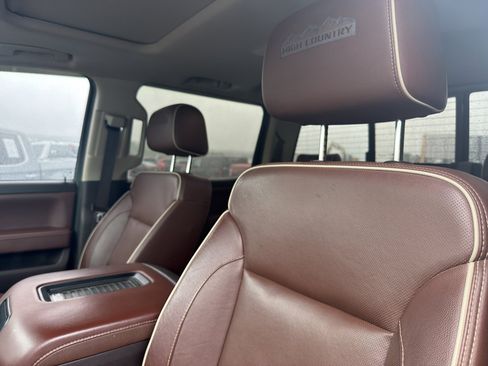 Used 2018 Chevrolet Silverado 1500 High Country AWD/4WD image 9