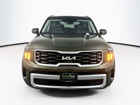 Used 2025 Kia Telluride S FWD image 2