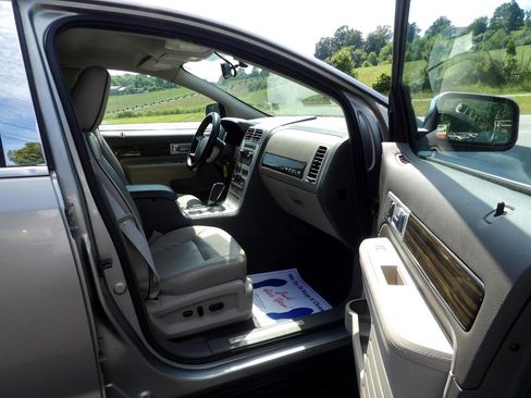 Used 2008 Lincoln MKX FWD image 17