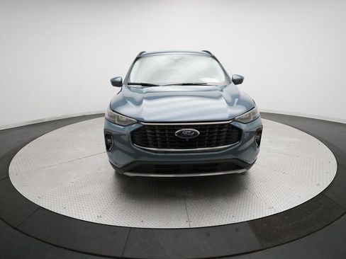 Used 2023 Ford Escape Platinum image 11