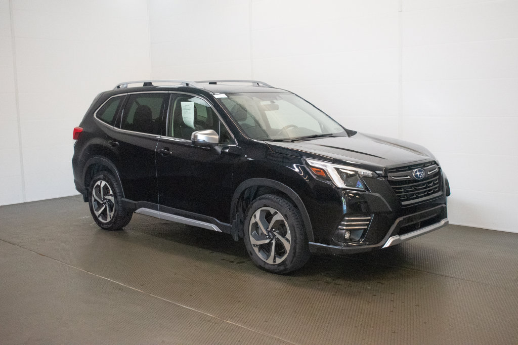 Used 2023 Subaru Forester Touring AWD/4WD image 1