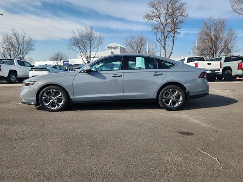 Used 2023 Honda Accord EX-L image 4