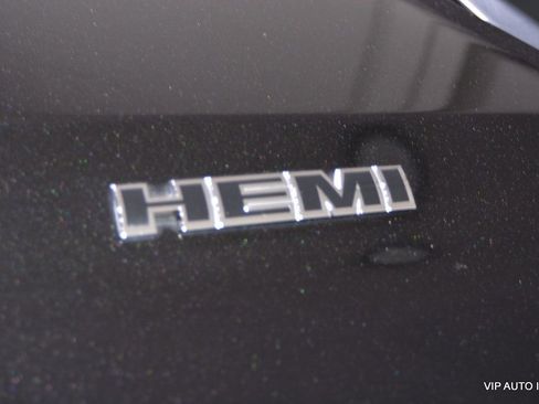 Used 2009 Dodge Challenger R/T image 31