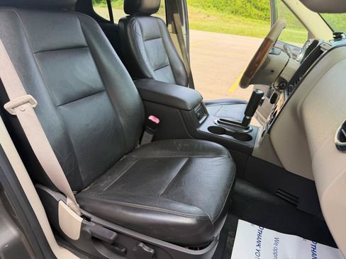 Used 2007 Ford Explorer Sport Trac XLT AWD/4WD image 34