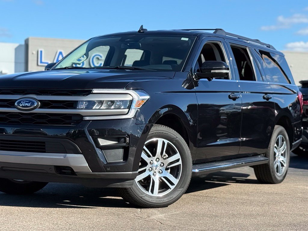 Used 2023 Ford Expedition Max XLT AWD/4WD image 45