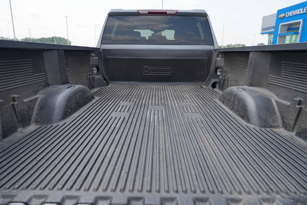Used 2025 Chevrolet Silverado 2500 LT w/ Convenience Package AWD/4WD image 16