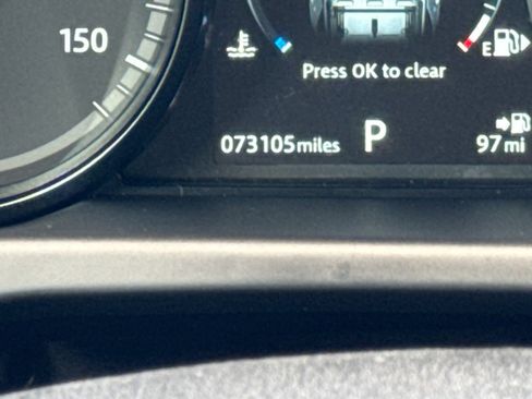 Used 2019 Land Rover Discovery Sport SE AWD/4WD image 16