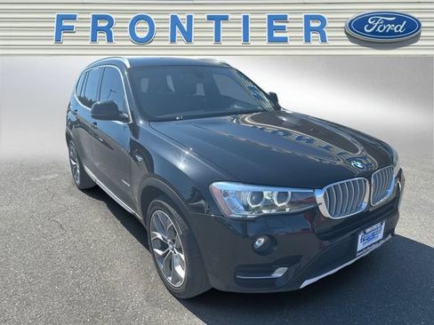 Used 2017 BMW X3 xDrive28i AWD/4WD image 8
