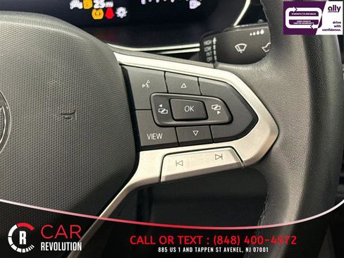Used 2024 Volkswagen Jetta SE FWD image 27