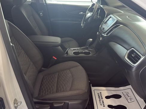 Used 2020 Chevrolet Equinox LT AWD/4WD image 11