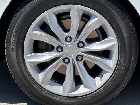 Used 2019 Chevrolet Malibu Hybrid w/ Leather Package FWD image 13