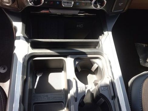 New 2025 Ford F350 Lariat w/ Lariat Ultimate Package image 22