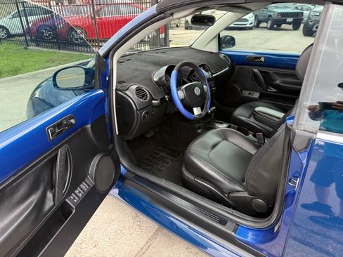Used 2008 Volkswagen Beetle S image 13
