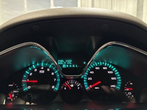 Used 2017 Chevrolet Traverse LS image 2