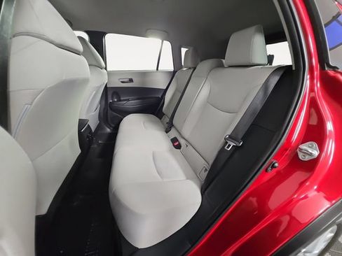 Used 2023 Toyota Corolla Cross LE AWD/4WD image 13