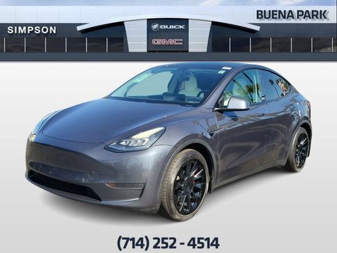 Used 2021 Tesla Model Y Long Range AWD/4WD image 4