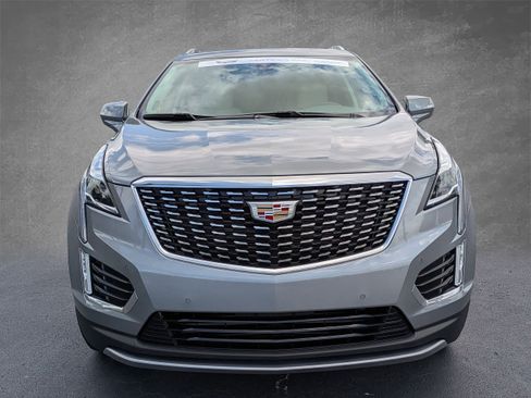 Certified 2024 Cadillac XT5 Premium Luxury FWD image 8