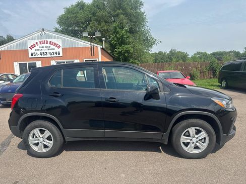 Used 2018 Chevrolet Trax LS AWD/4WD image 4