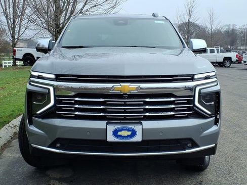 New 2026 Chevrolet Suburban Premier w/ Sun And Tow Package AWD/4WD image 2