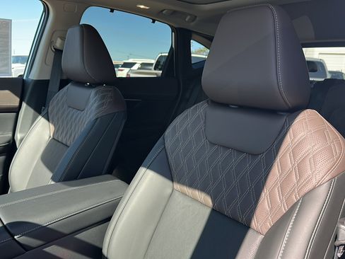 New 2026 Nissan Murano Platinum image 11