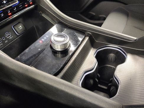 Used 2024 Jeep Grand Cherokee Laredo RWD image 26
