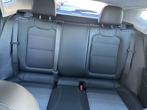 Used 2025 Chevrolet Trax LT image 36