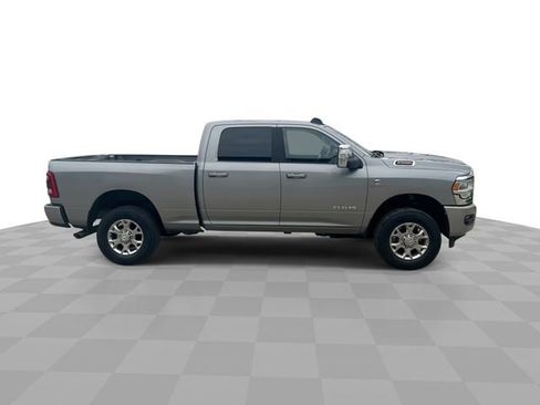 Used 2024 RAM 2500 Laramie AWD/4WD image 10