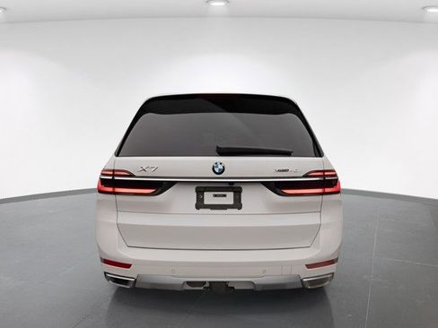 New 2025 BMW X7 xDrive40i image 9