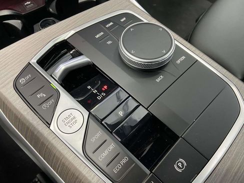 Used 2025 BMW 330i xDrive Sedan w/ Convenience Package image 26