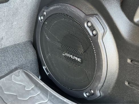 Used 2023 Jeep Wrangler Unlimited Rubicon 4xe image 38