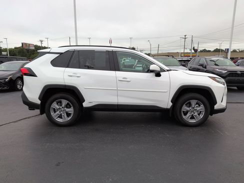 Certified 2025 Toyota RAV4 XLE w/ Convenience Package AWD/4WD image 6