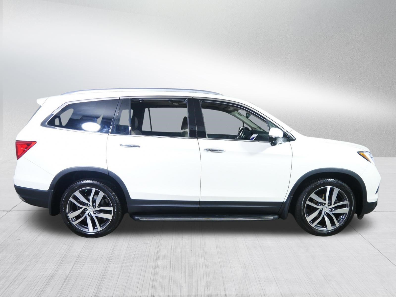 Used 2016 Honda Pilot Touring image 8