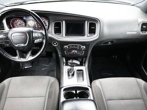 Used 2022 Dodge Charger SXT image 18