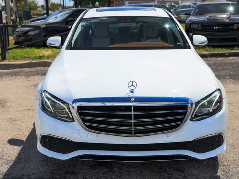 Used 2017 Mercedes-Benz E 300 4MATIC image 23